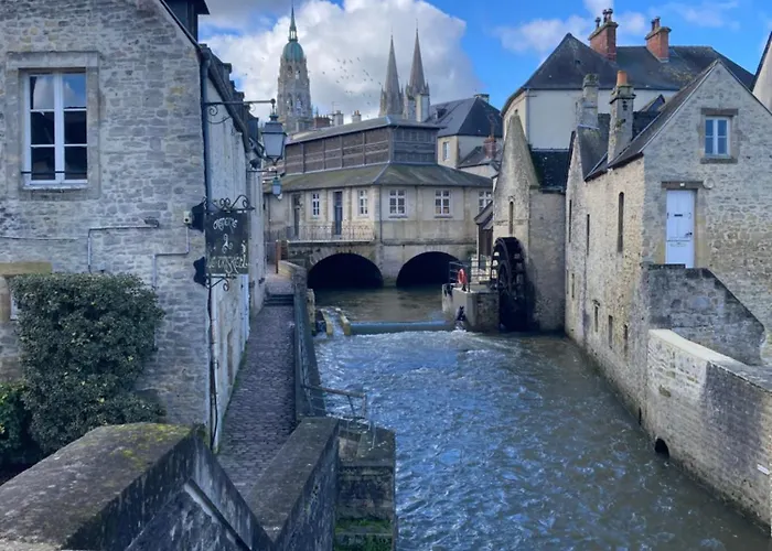 Διαμέρισμα Cosy Getaway In Historic Μπαγιέ