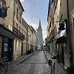 Apartment Cosy Getaway In Historic *