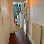 Cosy Getaway In Historic Apartment