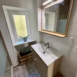 Cosy Getaway In Historic Apartment Bayeux