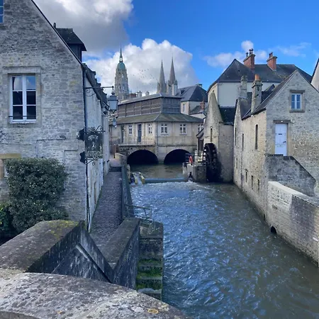 Apartment Cosy Getaway In Historic Bayeux