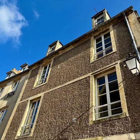 Apartment Cosy Getaway In Historic Bayeux