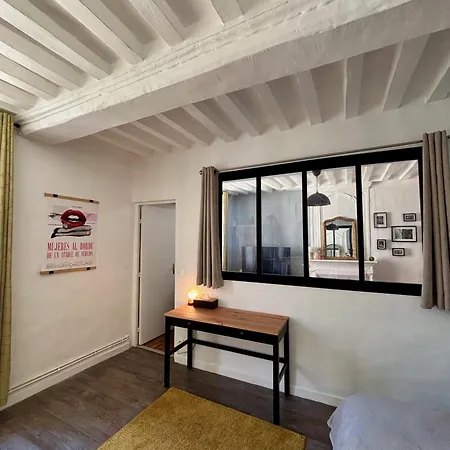 Cosy Getaway In Historic Apartamento